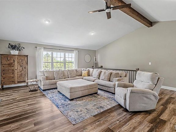 4th image of 1130 Benjamin Blvd