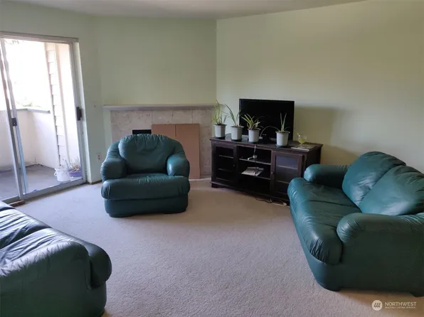 17624 1st Avenue S #A-202, Burien, WA 98148