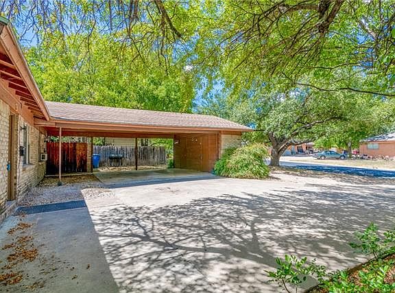 2nd image of 8513 Dryfield Dr