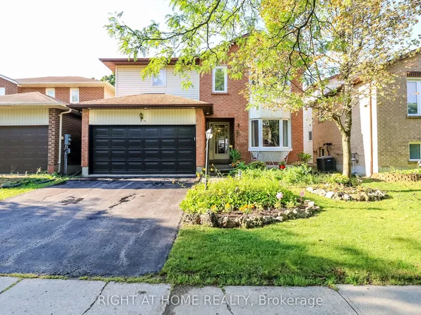 70 Kinzie Ln, Barrie, ON L4M 5Z8