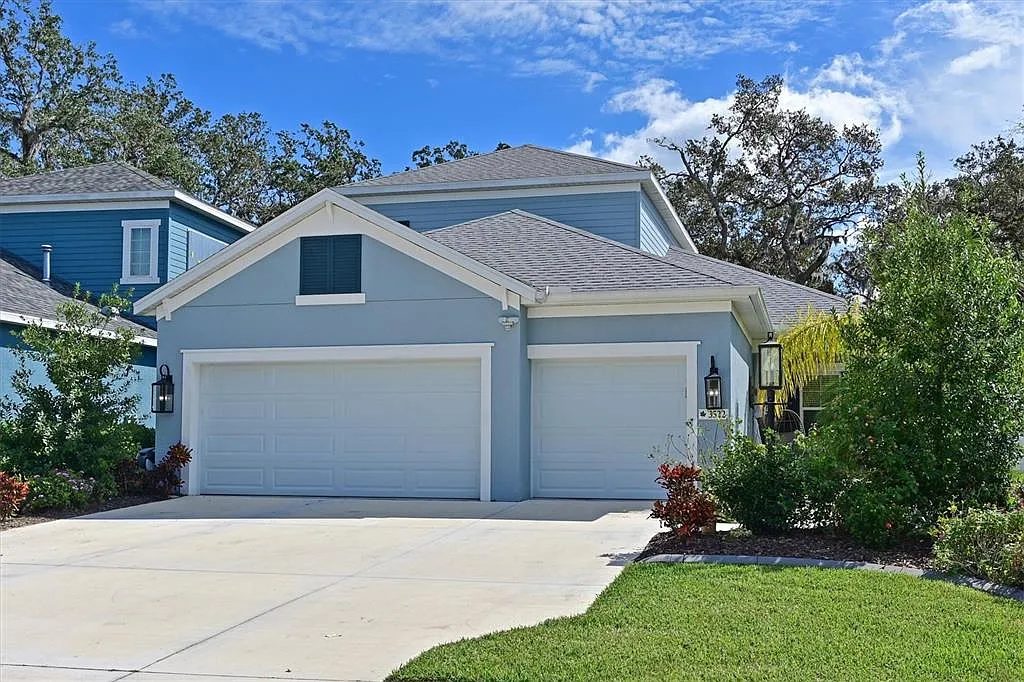 4 bed, 3.0 bath, 2611 sqft, $4,500 — Photo 1