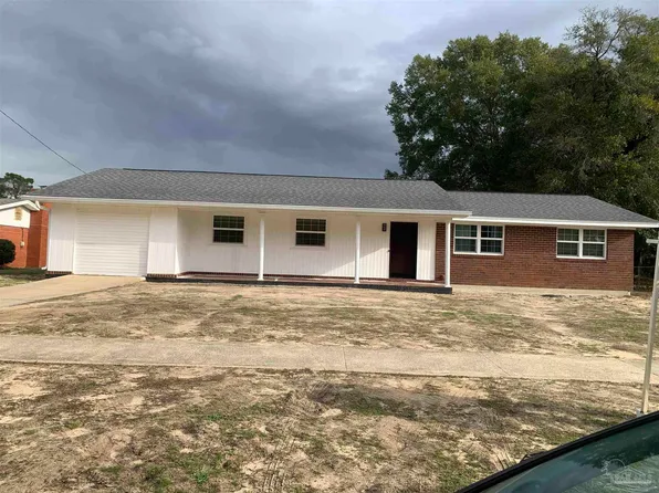 3940 Kingsberry Dr, Pensacola, FL 32504