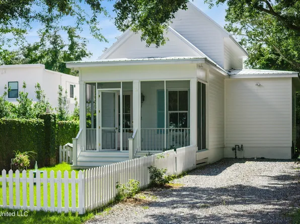 3 Japonica Dr, Pass Christian, MS 39571