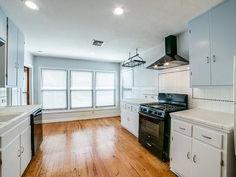 244 Halcyon Pl — Photo 13