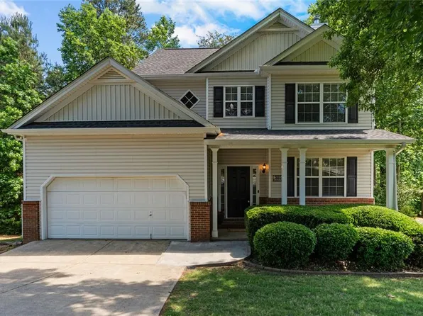 305 Penfield Cir, Sugar Hill, GA 30518