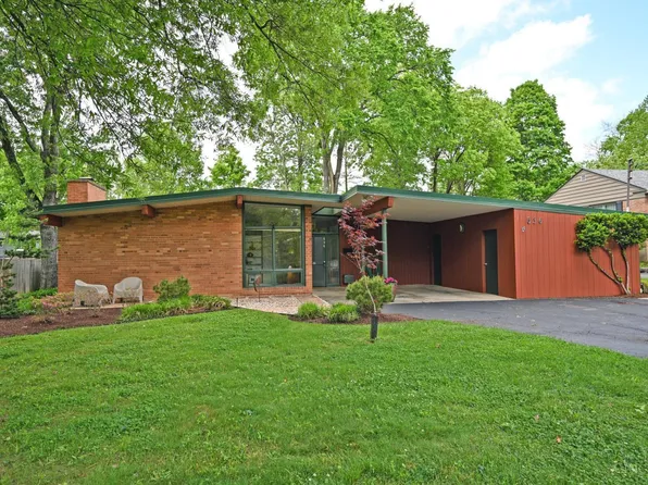 536 Laramie Trl, Cincinnati, OH 45215