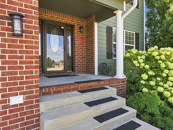 4th image of 3006 N Rough Creek Cir