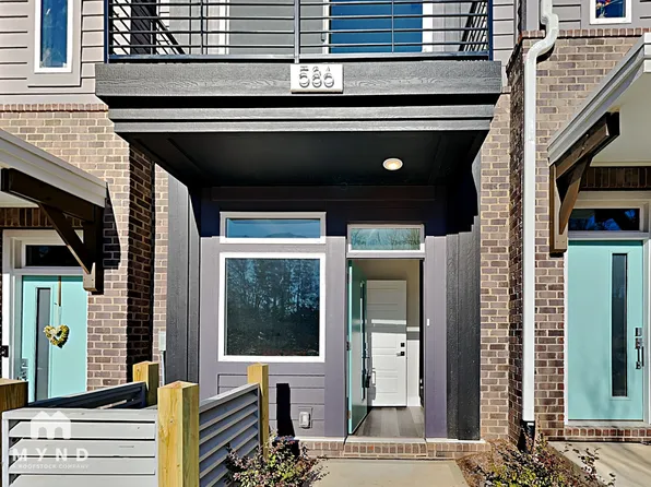 586 W End Dr, Charlotte, NC 28208