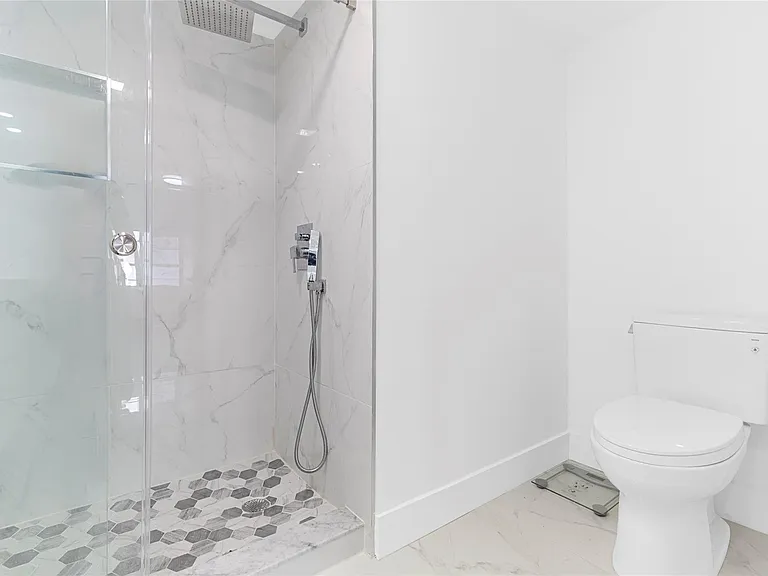 3750 Galt Ocean Dr #209 — Photo 12