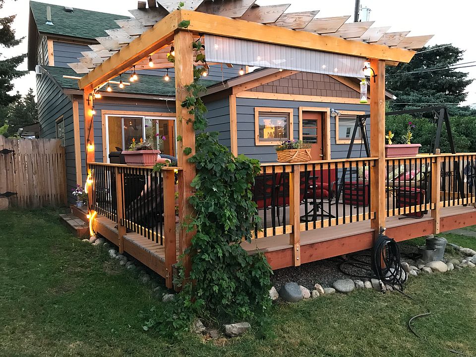Back deck and pergola