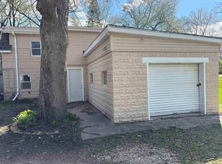 710 2nd St, Evansdale, IA