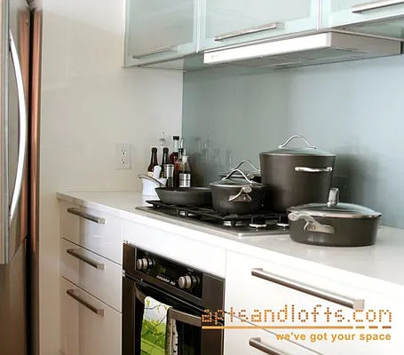 Sold by aptsandlofts.com | media 6