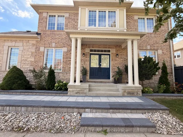 879 Jackman Gate, Milton, ON L9T 0L3