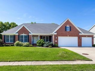 5175 Charter Oaks Dr, Bettendorf, IA 52722