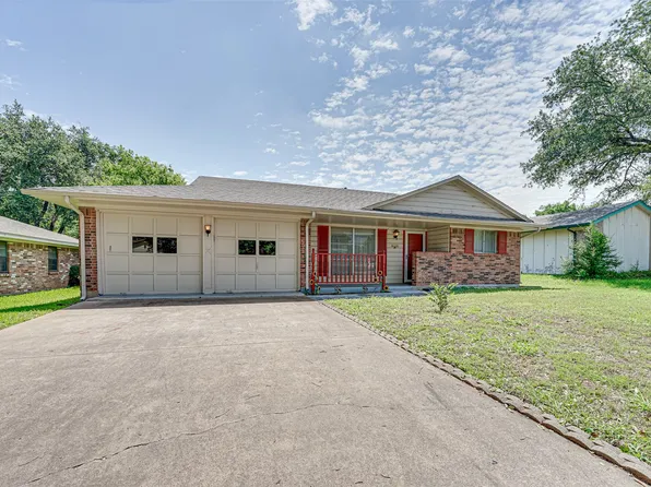 218 Tanglewood Dr, Duncanville, TX 75116