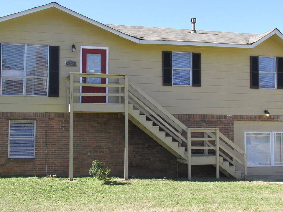 1834 Huntington Dr