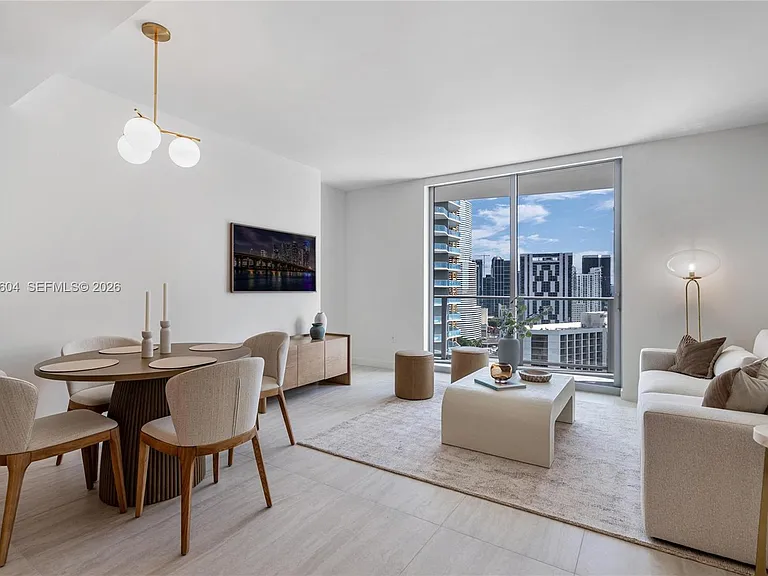 77 SE 5th St #3001 — Photo 39