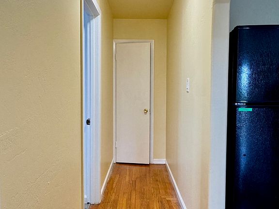 2nd image of 1903 Lincoln Ave