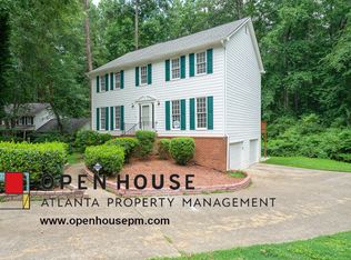 4232 Glenforest Way NE, Roswell, GA 30075