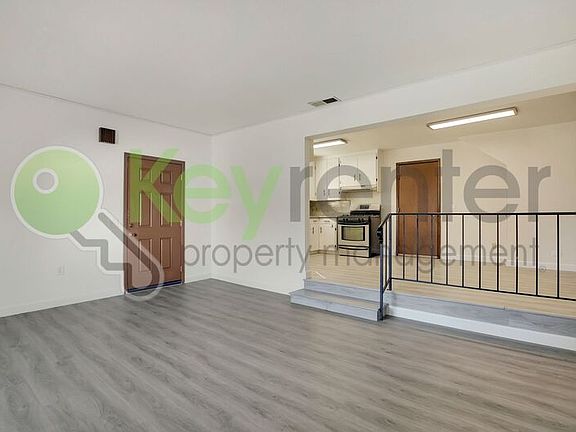 5th image of 809 N Hobson Ave Unit B