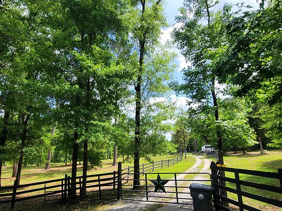 4th image of 1508 Crooked Creek Rd