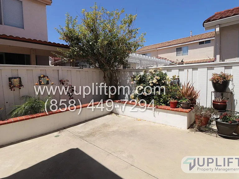 8281 Gold Coast Dr #3 — Photo 10