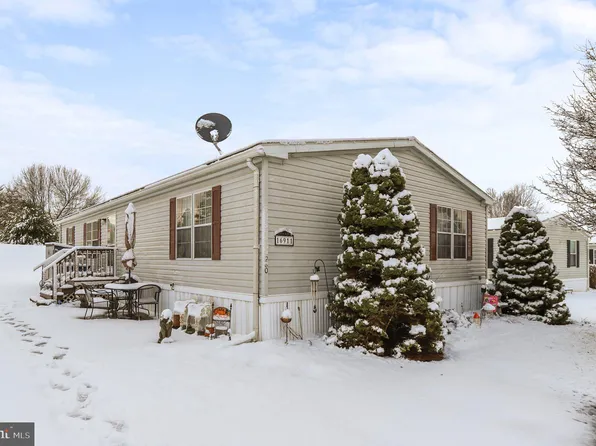 16911 Alcott Rd, Hagerstown, MD 21740