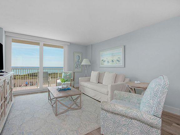 3rd image of 3768 E County Highway 30a Unit 201