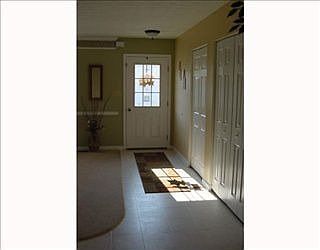 1st image of 119 Carlye Dr