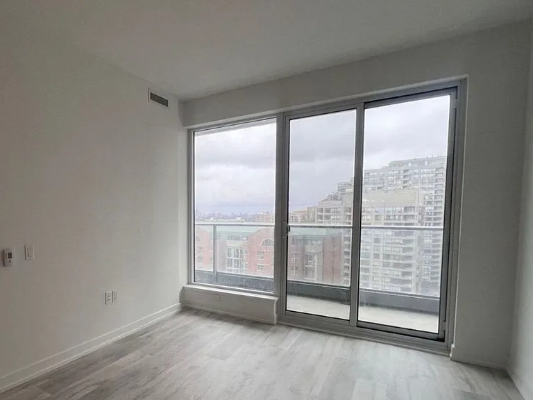 8 Olympic Garden Dr #1605 — Photo 10
