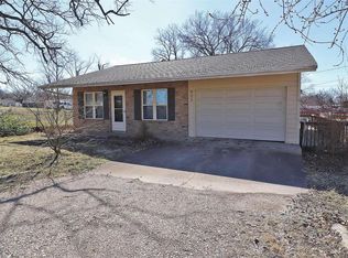 903 Tyler St, Park Hills, MO 63601