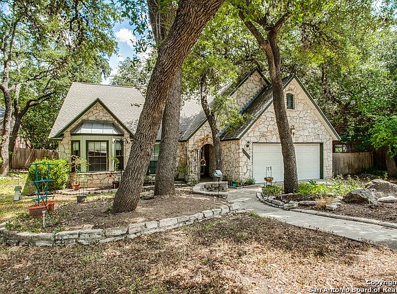 2nd image of 14026 N Hills Village Dr