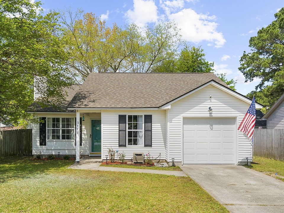 1st image of 2772 Donner Ave