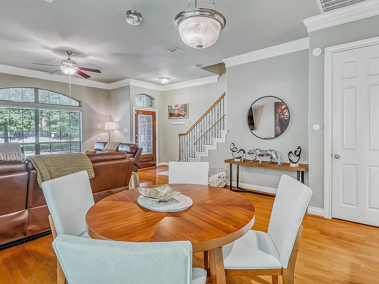 9113 Creekstone Lake Dr — Photo 10