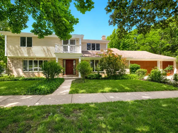 616 W Park St, Arlington Heights, IL 60005
