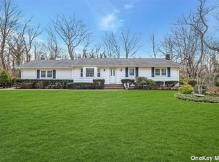 4 Bella Ct, Nesconset, NY 11767