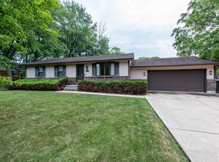 10289 W Wadsworth Rd, Beach Park, IL 60099