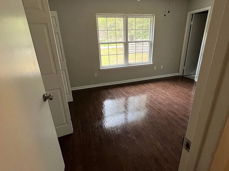 226 Sequoia Cir — Photo 4