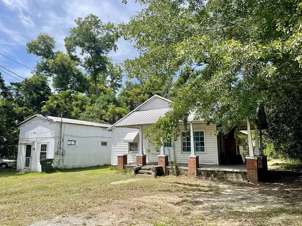 551 E Hill St, Swainsboro, GA 30401