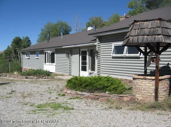 5 Shady Ln, Pinedale, WY 82941