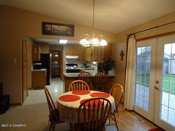 4th image of 11776 Deerfield Dr