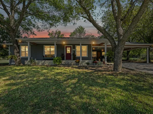 208 W Allen Ave, Godley, TX 76044
