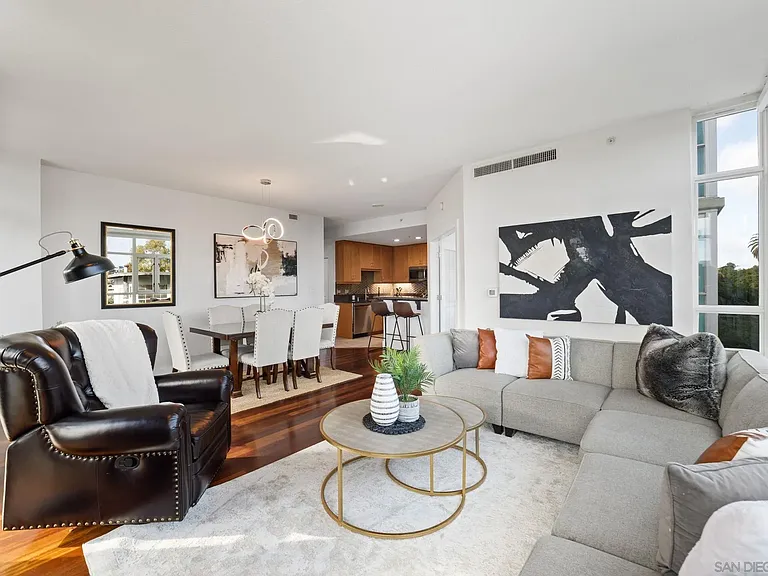 850 Beech St #511 — Photo 3