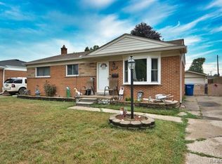 26807 Wexford Dr, Warren, MI 48091