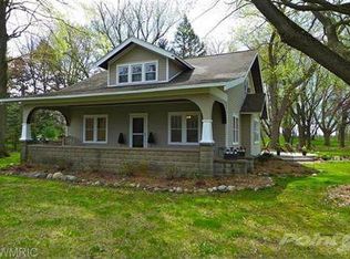 13868 Coveney Rd, Buchanan, MI 49107