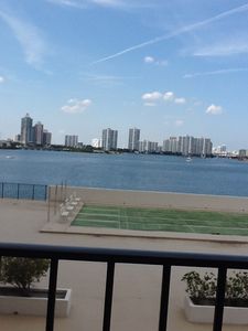 301 174th St APT 414, Sunny Isles Beach, FL, 33160
