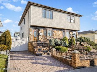 155 Merrill Ave, Staten Island, NY
