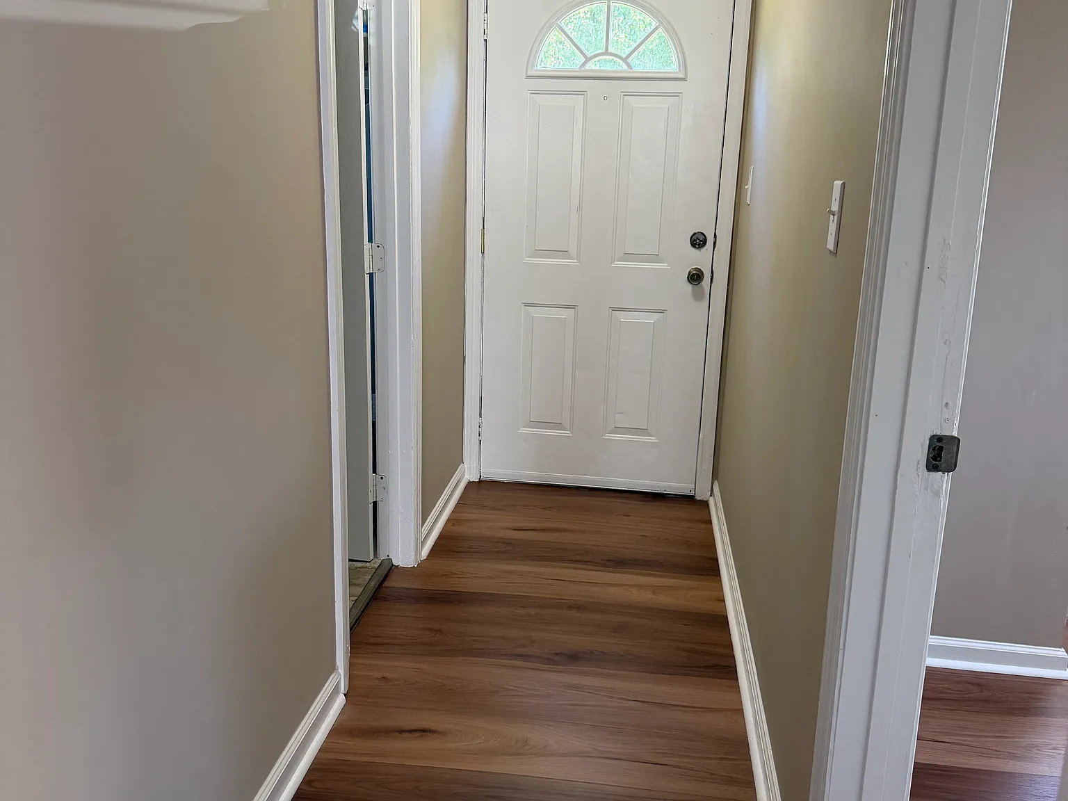 4 bed, 1369 sqft, $1,800 — Photo 3