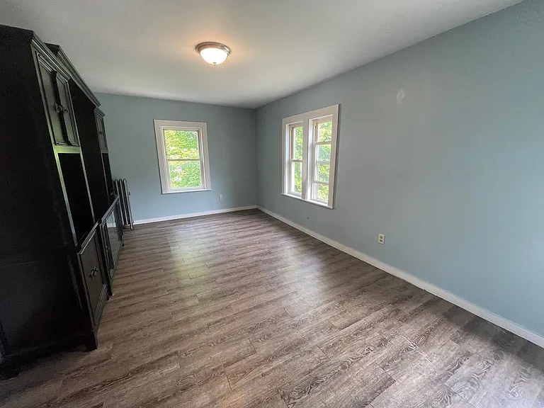 19-21 Pond St — Photo 10