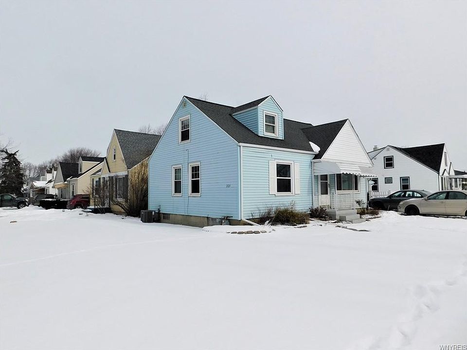 1st image of 221 Blackstone Blvd